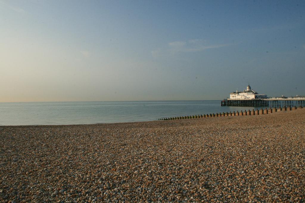 130706-024.JPG - Eastbourne 