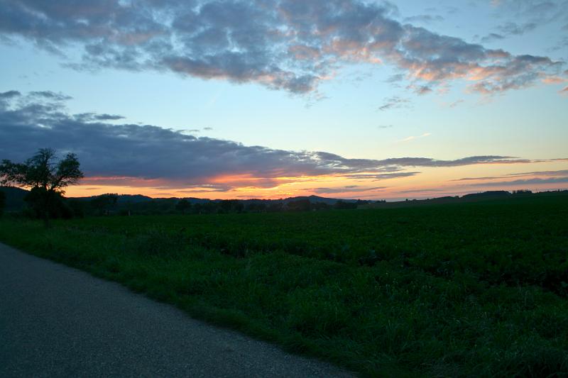 100917-01.jpg - Večer na Podůlší