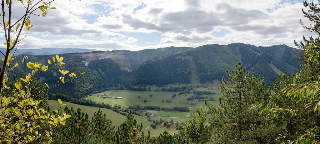 DSC_0359_2_pan.jpg - Hrad Lietava