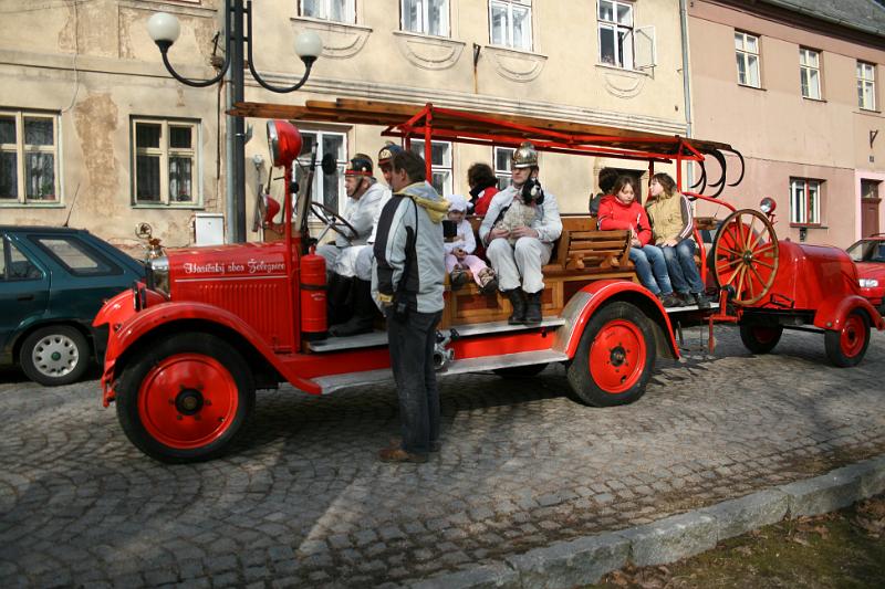 110305-08.jpg - Železnický masopust